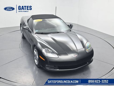 Used 2011 Chevrolet Corvette Convertible w/ Preferred Equipment Group RWD image 42