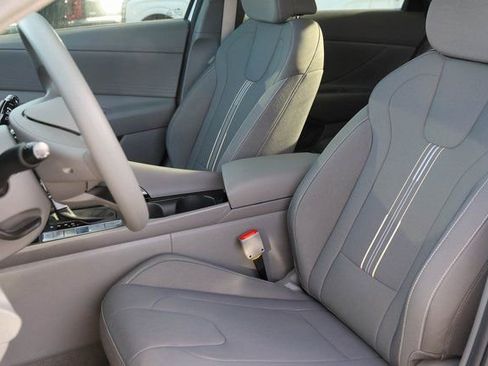 New 2026 Hyundai Elantra Blue image 10