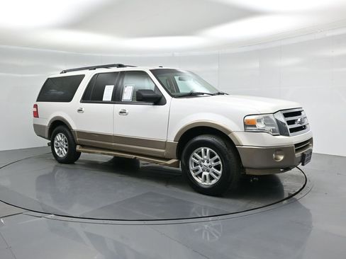 Used 2014 Ford Expedition EL XLT w/ Equipment Group 202A image 23