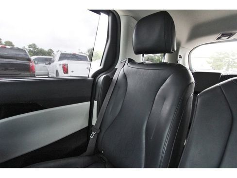 Used 2022 Kia Carnival SX FWD image 14