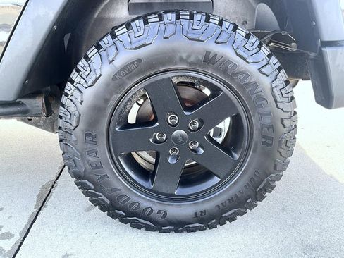 Used 2016 Jeep Wrangler Sport image 22