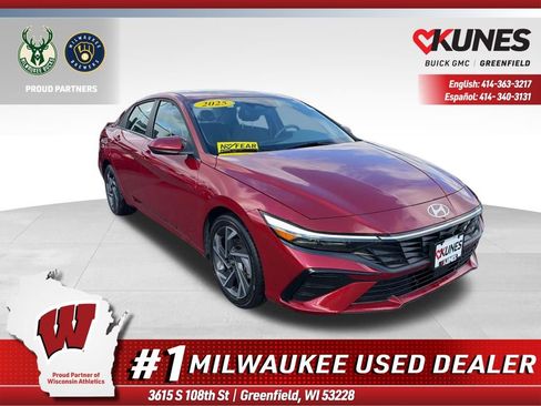 Used 2025 Hyundai Elantra SEL FWD image 1
