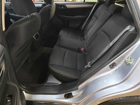 Used 2015 Subaru Outback 2.5i Premium AWD/4WD image 8