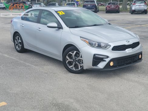 Used 2021 Kia Forte LXS image 1