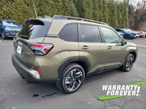 New 2025 Subaru Forester Premium image 7