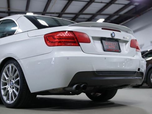 Used 2013 BMW 328i Convertible w/ M Sport Pkg image 20