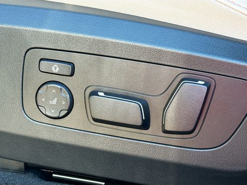 New 2026 BMW X3 xDrive30 w/ Convenience Package image 25