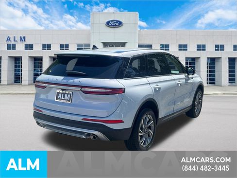 Used 2025 Lincoln Corsair AWD w/ Equipment Group 101A image 5