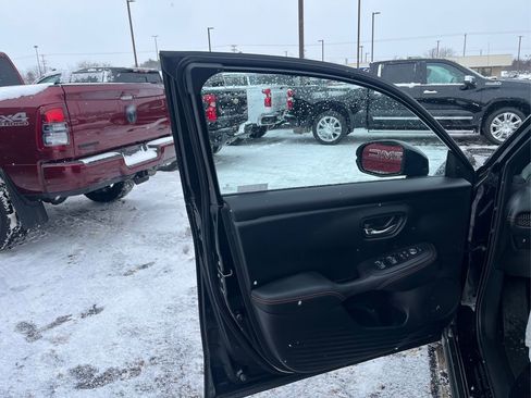 Used 2024 Honda HR-V Sport image 20