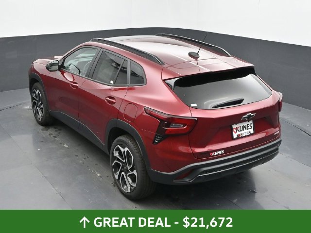 Used 2024 Chevrolet Trax RS w/ Sunroof Package FWD image 45