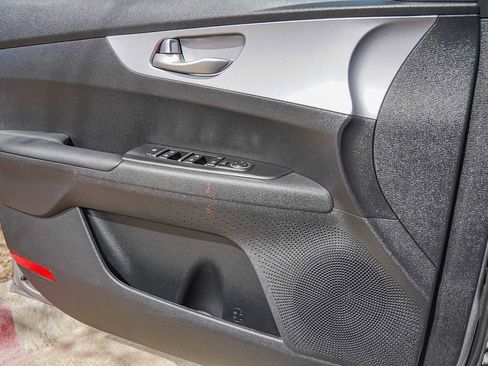 Used 2024 Kia Forte LXS image 21