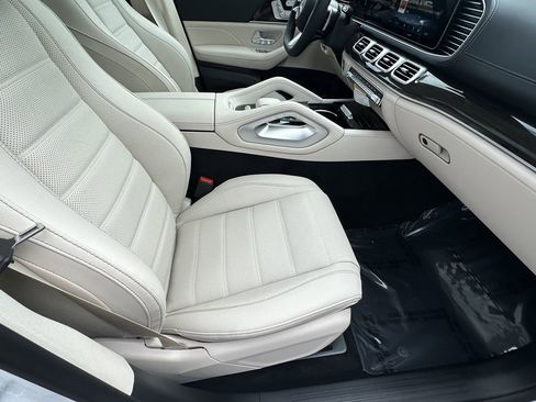 New 2026 Mercedes-Benz GLS 450 4MATIC image 15