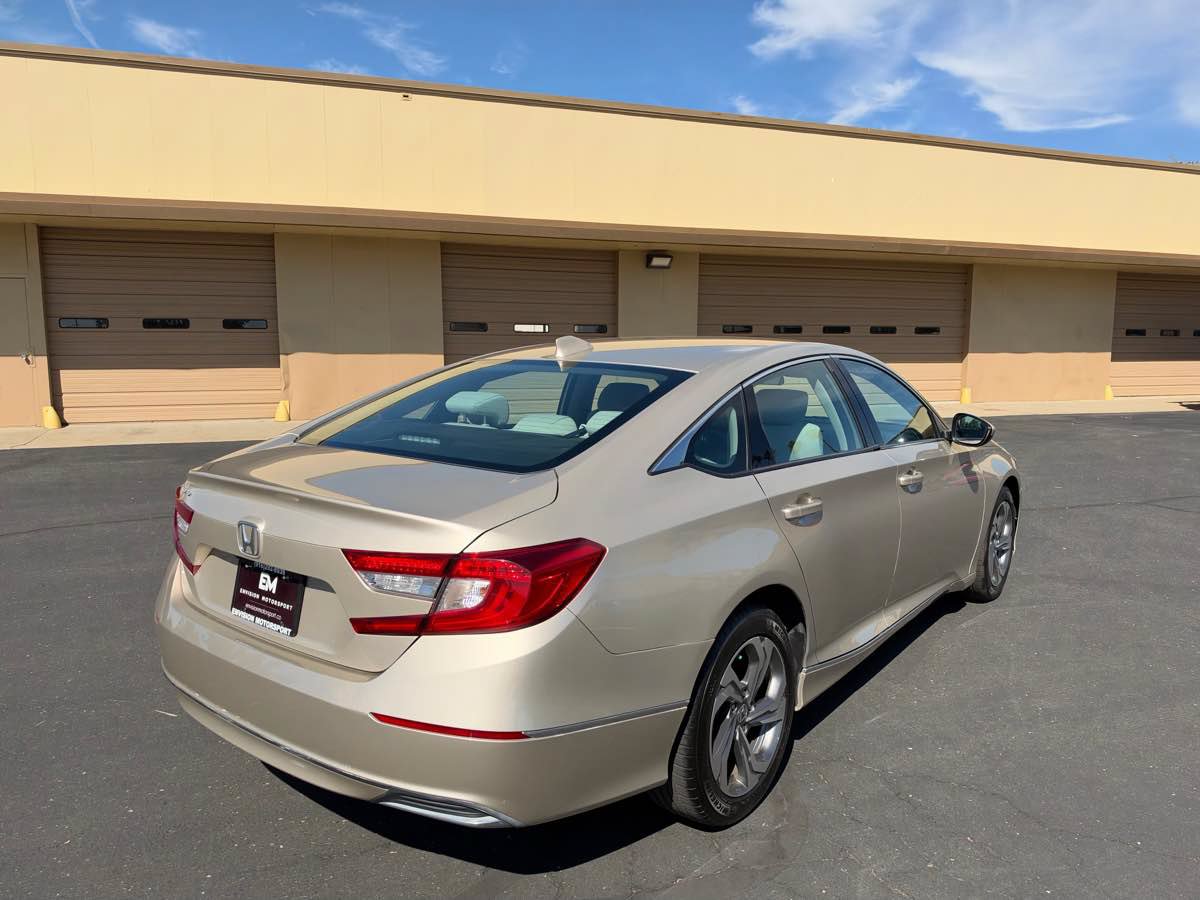 Used 2018 Honda Accord EX image 7