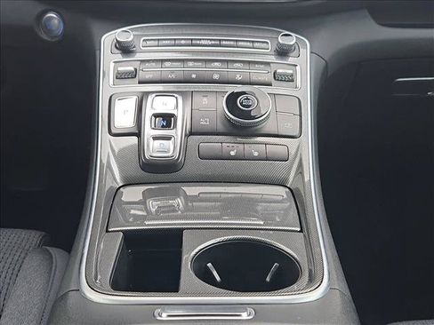 Used 2023 Hyundai Santa Fe SEL FWD image 13