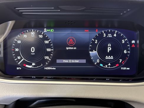 Used 2021 Land Rover Range Rover Evoque SE image 28