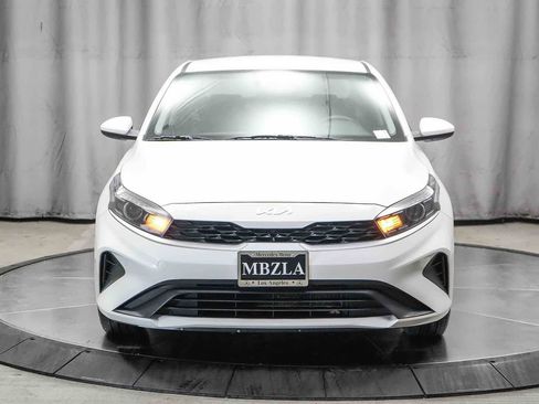 Used 2023 Kia Forte LXS image 2