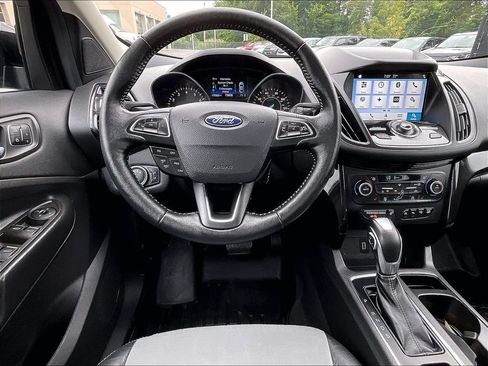 Used 2019 Ford Escape Titanium AWD/4WD image 17