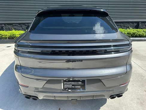 Certified 2024 Porsche Cayenne Coupe AWD/4WD image 13