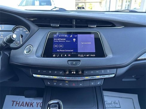 Certified 2022 Cadillac XT4 Premium Luxury w/ Enhanced Visibility Package image 71