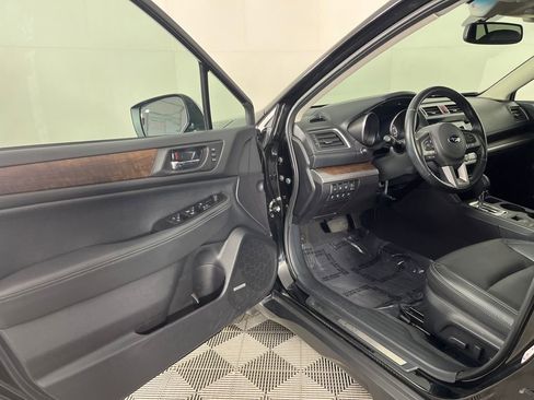 Used 2016 Subaru Outback 2.5i Limited image 10
