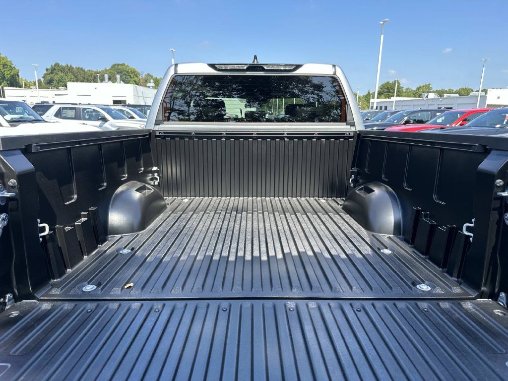 New 2026 Toyota Tundra SR5 w/ SR5 Convenience Package RWD image 13
