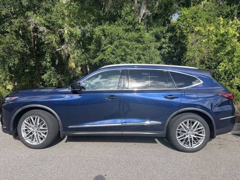 Used 2023 Acura MDX SH-AWD w/ Advance Package image 2