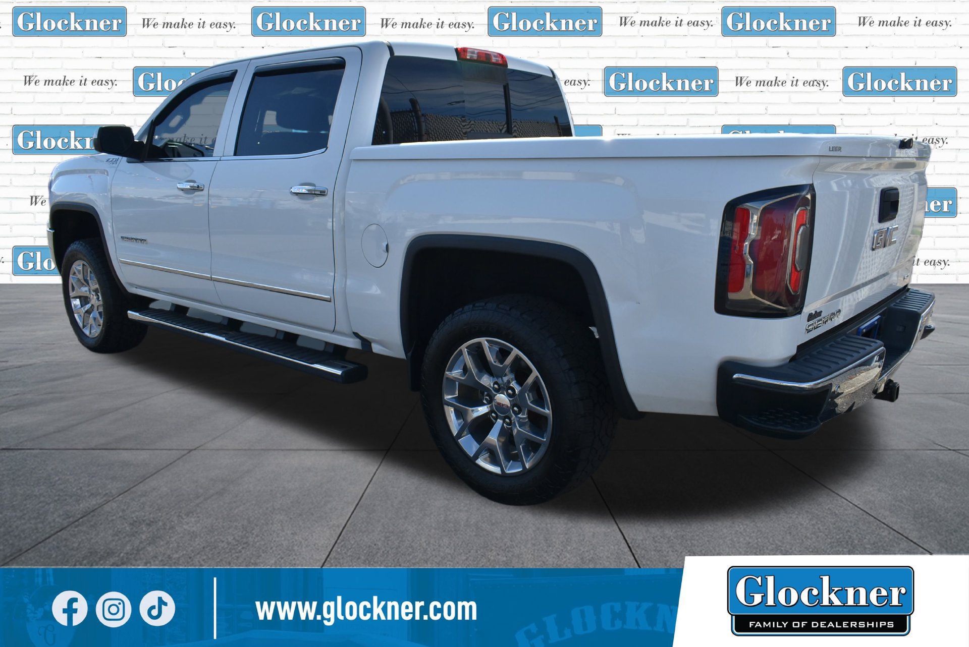 Used 2017 GMC Sierra 1500 SLT w/ SLT Premium Package AWD/4WD image 8