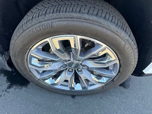 Used 2023 GMC Sierra 1500 Denali w/ Denali Reserve Package AWD/4WD image 7