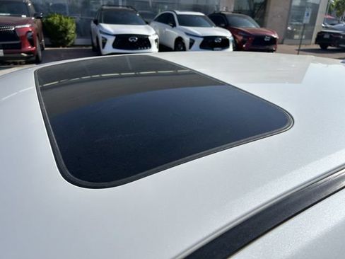Used 2018 MAZDA CX-5 Touring w/ Preferred Equipment Package FWD image 11
