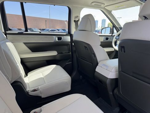 Used 2024 Hyundai Santa Fe Calligraphy image 44