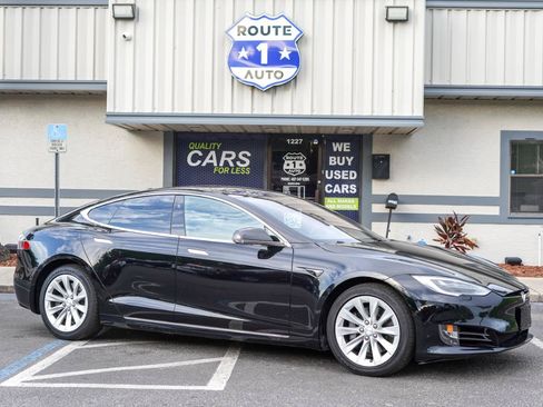 Used 2018 Tesla Model S 100D AWD/4WD image 3
