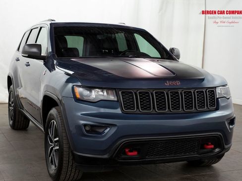 Used 2020 Jeep Grand Cherokee Trailhawk AWD/4WD image 1
