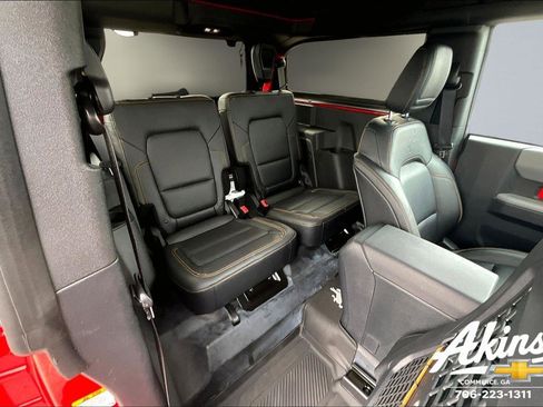 Used 2023 Ford Bronco Badlands image 20