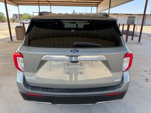 Used 2020 Ford Explorer XLT w/ Equipment Group 202A RWD image 7