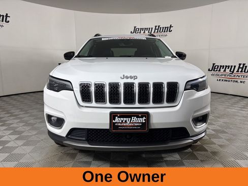 Used 2022 Jeep Cherokee Limited image 3