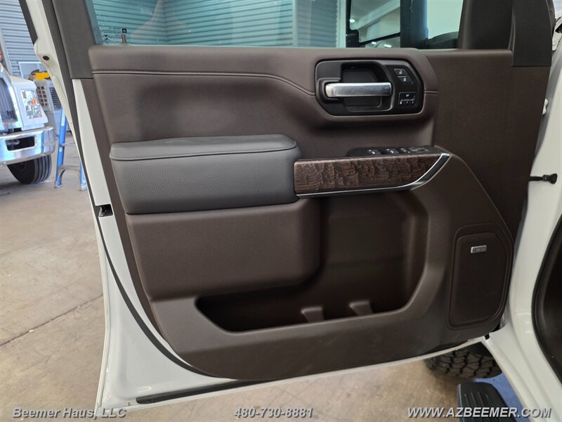 Used 2022 GMC Sierra 2500 Denali w/ Denali Ultimate Package AWD/4WD image 18