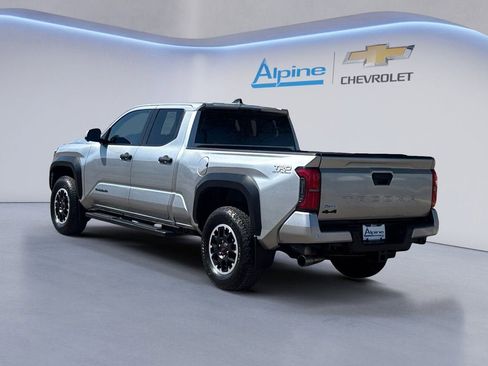 Used 2024 Toyota Tacoma TRD Off-Road w/ TRD Off Road Premium Package AWD/4WD image 3