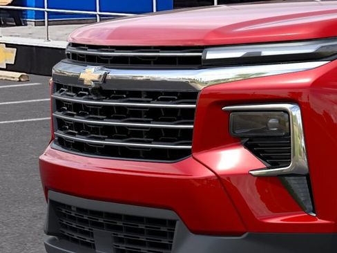 New 2027 Chevrolet Traverse LT w/ Driver Confidence Package FWD image 13