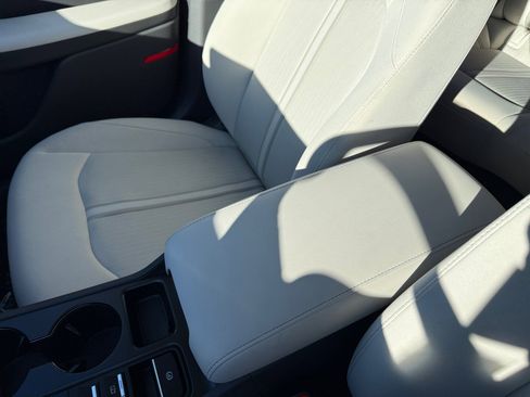 Certified 2025 Hyundai Sonata SE image 14