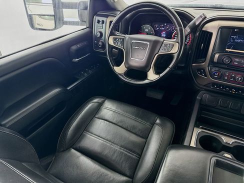 Used 2015 GMC Sierra 3500 Denali w/ Duramax Plus Package image 24