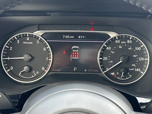 New 2025 Nissan Pathfinder SV image 30