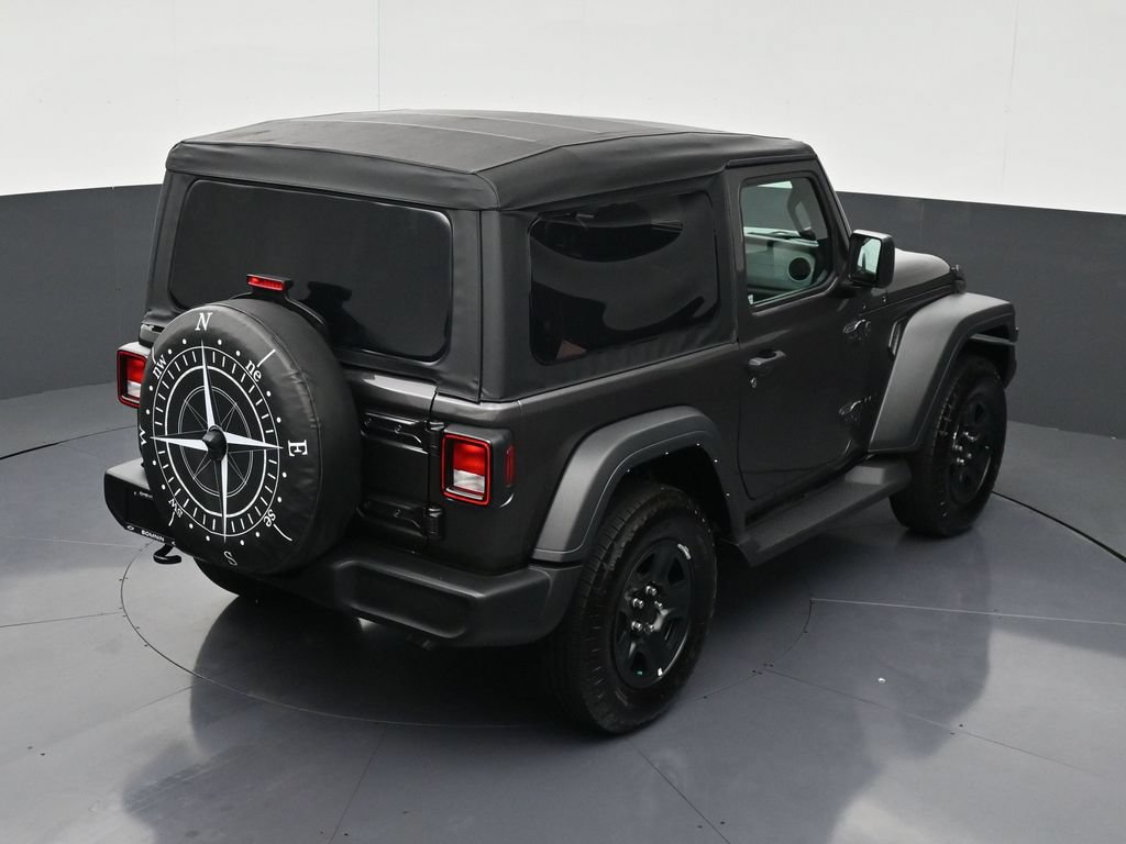Used 2025 Jeep Wrangler Sport AWD/4WD image 16