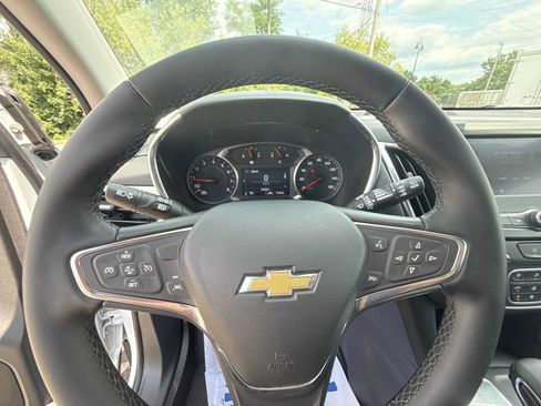 Certified 2024 Chevrolet Equinox LT w/ LPO, Floor Liner Package FWD image 11