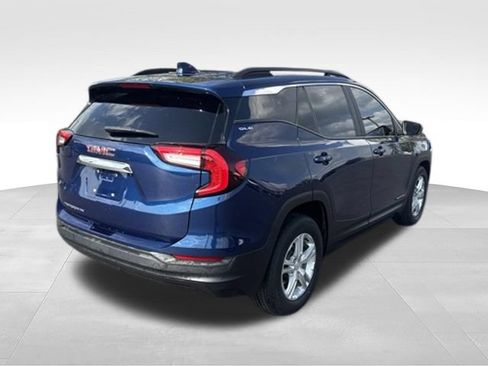 Used 2022 GMC Terrain SLE w/ Driver Convenience Package FWD image 7