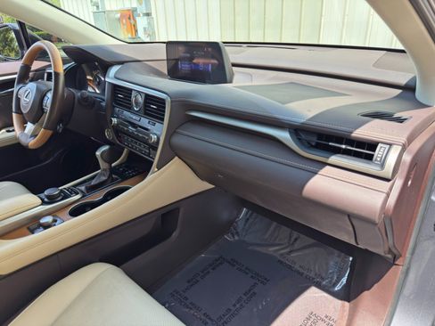 Used 2019 Lexus RX 350 FWD w/ Premium Package image 14
