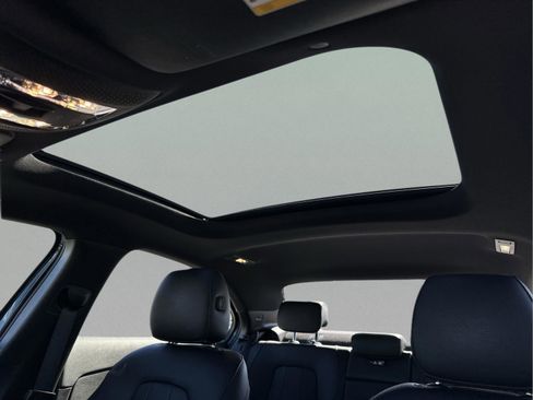 Used 2021 Mercedes-Benz A 220 w/ Premium Package image 32