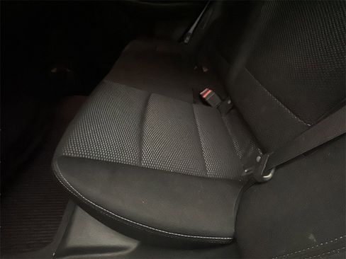 Used 2018 Subaru Outback 2.5i Premium image 11