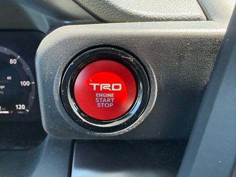 Used 2025 Toyota Tacoma TRD Off-Road AWD/4WD image 23