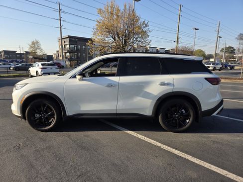 Used 2025 INFINITI QX60 Luxe w/ Black Edition image 9