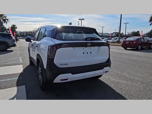 New 2026 Nissan Kicks S FWD image 29